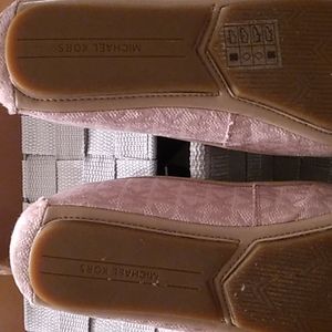 Michael kors dust pink shoes and bag
